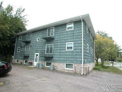 720 W 7th St in Sioux Falls, SD - Foto de edificio - Building Photo