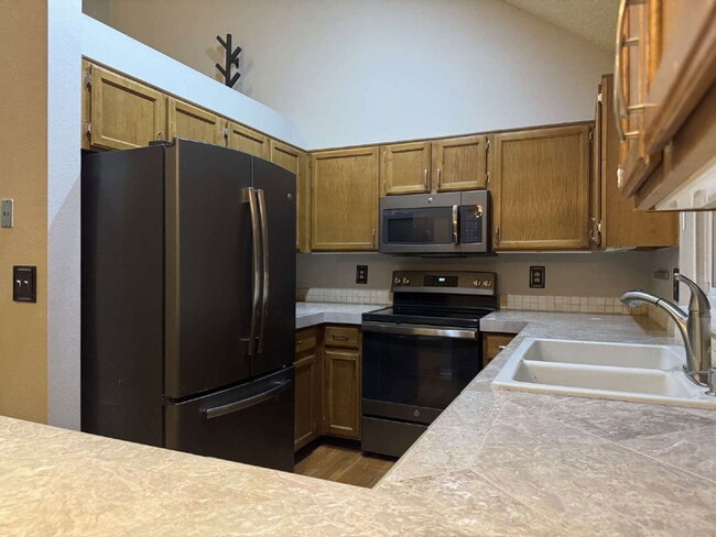 150 N Carlton St in Castle Rock, CO - Building Photo - Building Photo