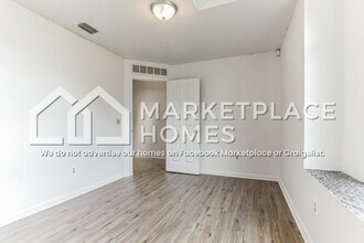 1533 Kingfisher Ln N in Jacksonville, FL - Building Photo - Building Photo