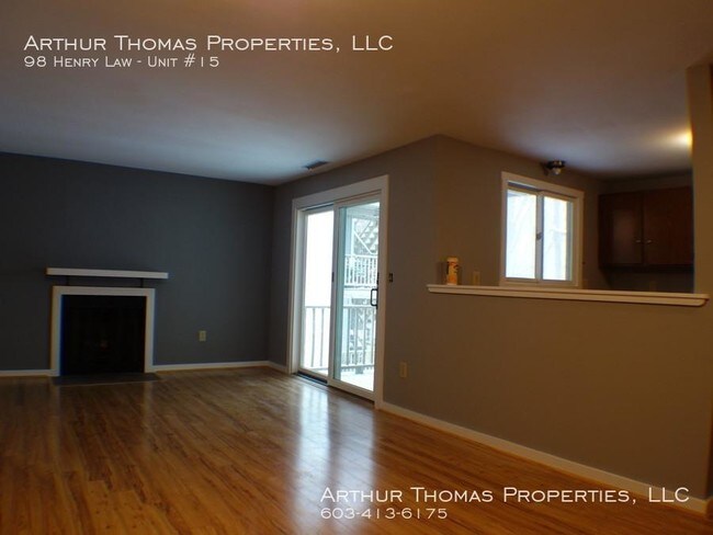 98 Henry Law Ave in Dover, NH - Building Photo - Building Photo