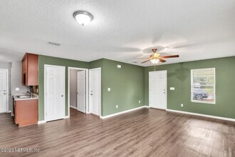 12226 Biarritz St in Jacksonville, FL - Building Photo - Building Photo