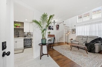 744 Eastshore Terrace in Chula Vista, CA - Building Photo - Building Photo