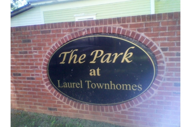 The Park at Laurel Townhomes in Atlanta, GA - Foto de edificio - Building Photo