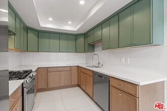 2541 Stoner Ave in Los Angeles, CA - Building Photo - Building Photo