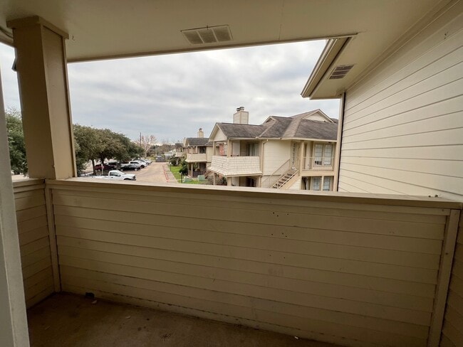 property at 11500 Meadow Ln