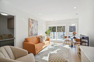 2110 Rue Bercy in Montréal, QC - Building Photo