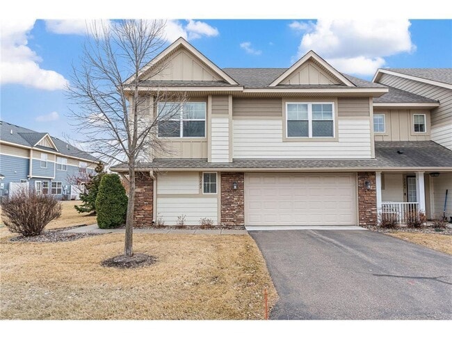 property at 3262 Red Oak Trail