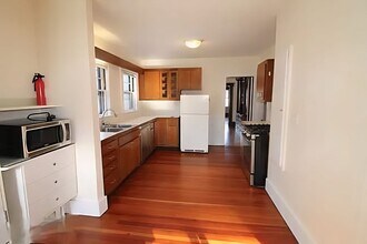 35 Commonwealth Rd in Watertown, MA - Building Photo - Building Photo