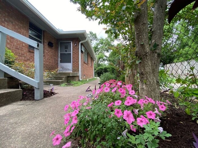 property at 81 Green St