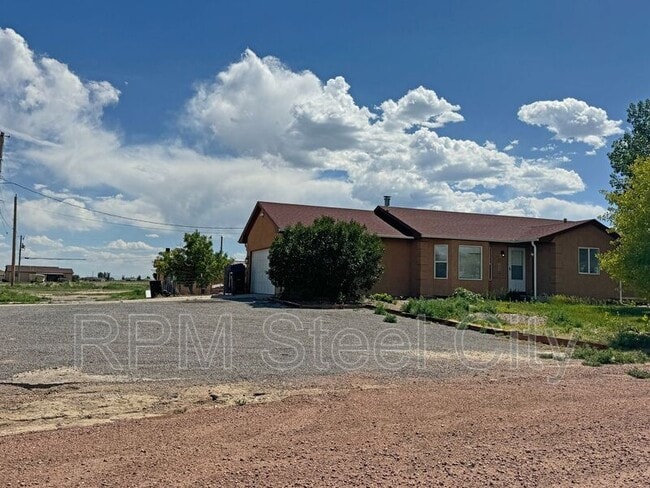 1456 Gem Dr in Pueblo West, CO - Building Photo - Building Photo