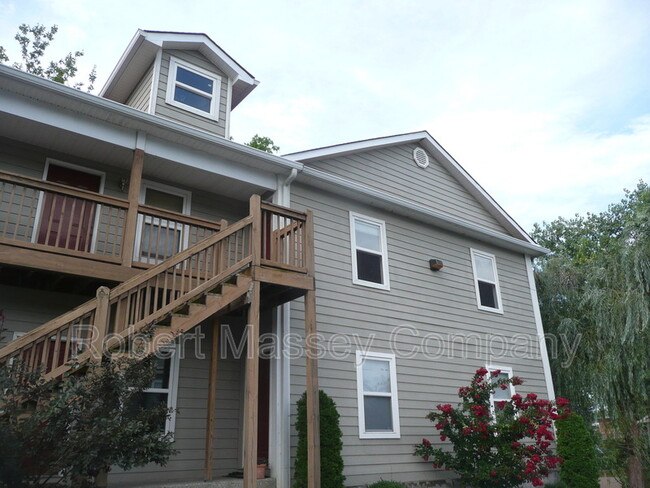 property at 1924 Muncie Ave