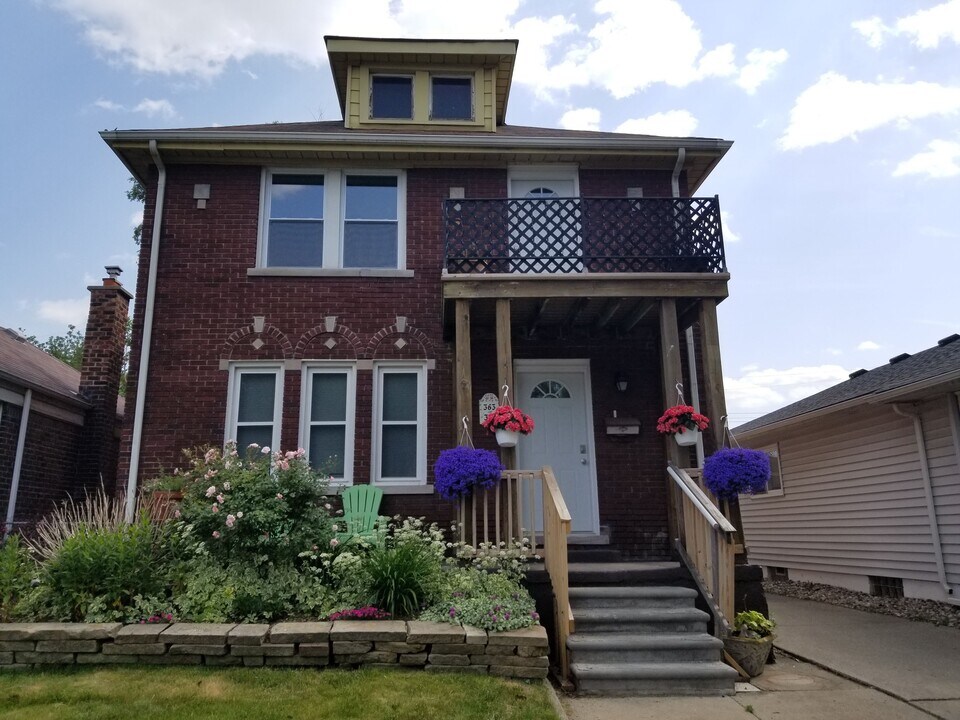 363 Highland St, Unit 365 Highland in Wyandotte, MI - Building Photo