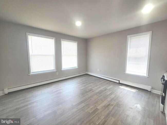 property at 820 Wynnewood Rd