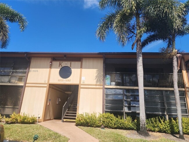 10747 W Clairmont Cir in Tamarac, FL - Building Photo - Building Photo