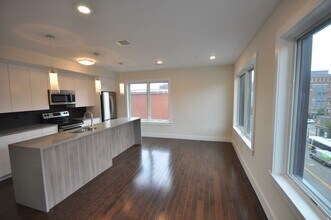 659 Massachusetts Ave, Unit 1 in Boston, MA - Building Photo - Building Photo