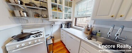 11 Story St, Unit 3 in Cambridge, MA - Building Photo - Building Photo