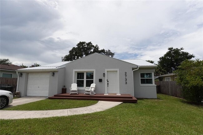 property at 2733 Woodland Hills Ave