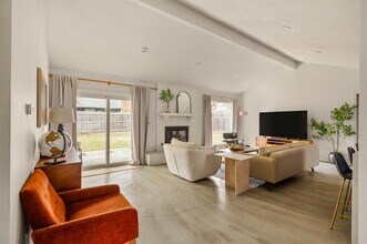 9300 Meadow Vale in Austin, TX - Building Photo - Building Photo