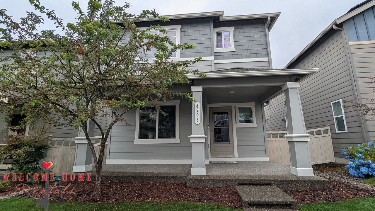 8708 Stockholm Ln NE in Lacey, WA - Building Photo