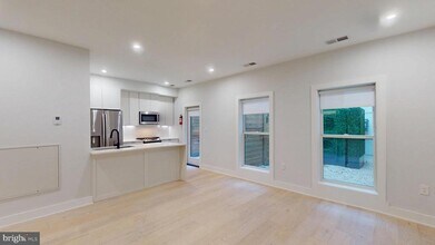 1117 24th St NW in Washington, DC - Building Photo - Building Photo