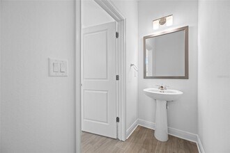 4731 W Trilby Ave in Tampa, FL - Building Photo - Building Photo