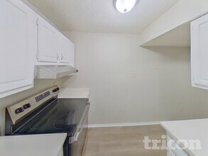 1517 Rockshire Dr in Plano, TX - Building Photo - Building Photo