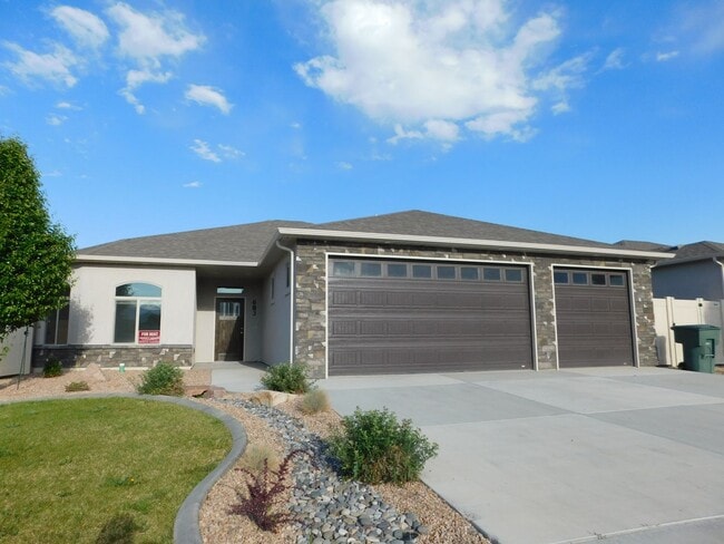 property at 683 Strathearn Dr