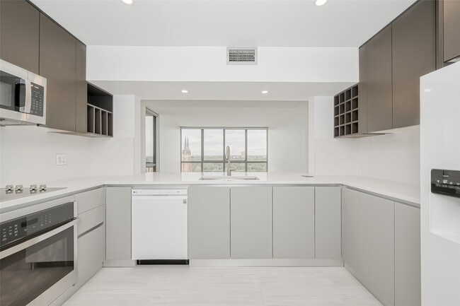 property at 5001 Woodway Dr