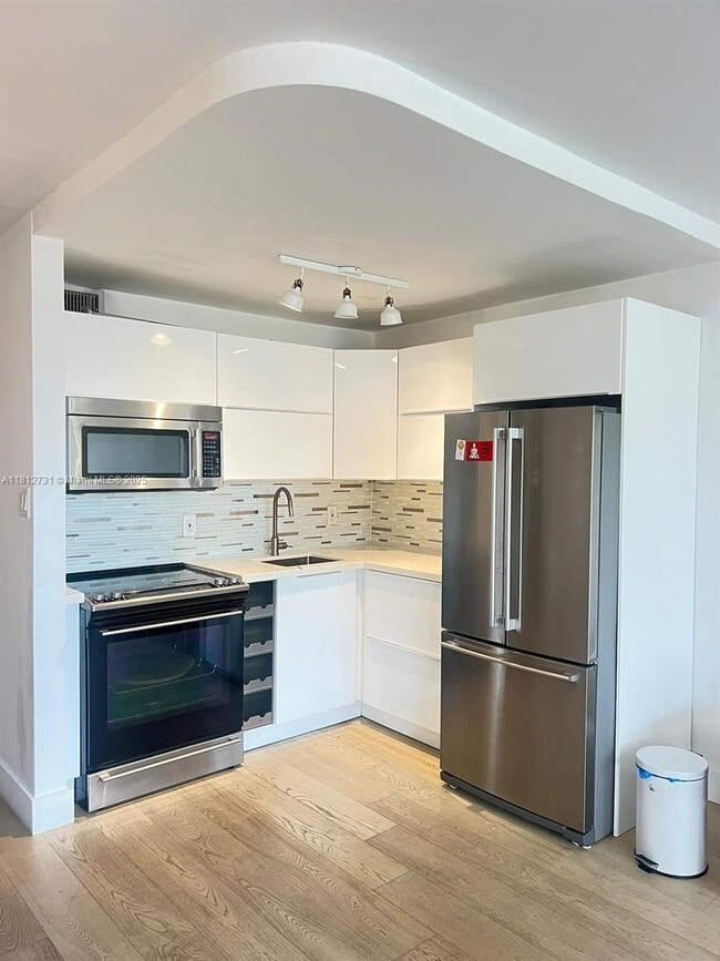 1770 79th Street Causeway in North Bay Village, FL - Building Photo - Building Photo