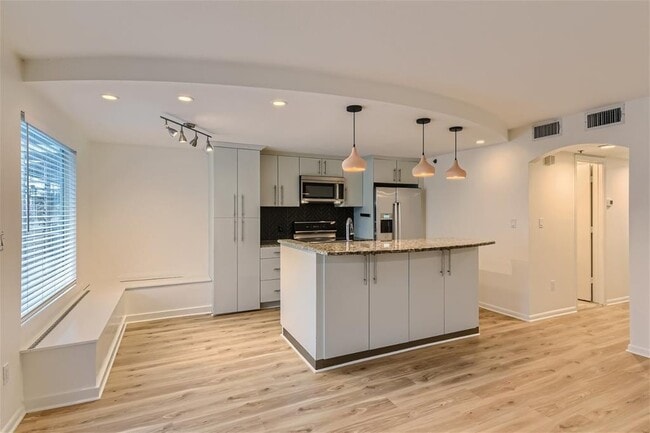 property at 41 Waller St