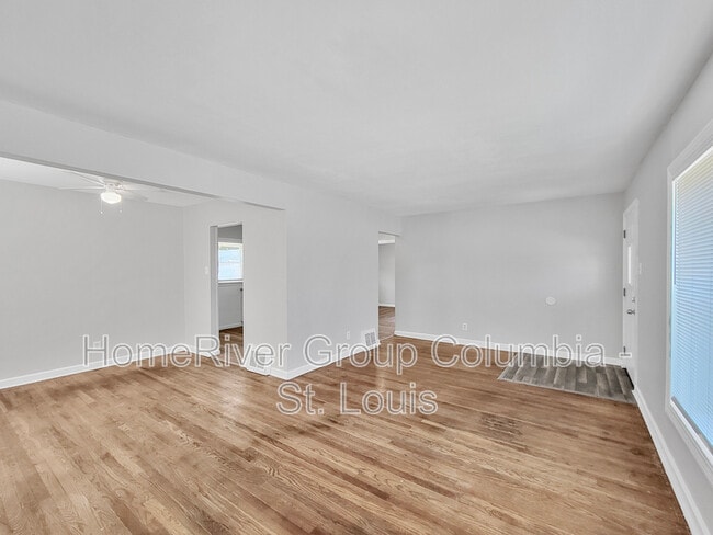 830 Pershall Rd in Florissant, MO - Building Photo - Building Photo