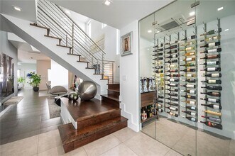 8259 NW 34th St in Doral, FL - Building Photo - Building Photo