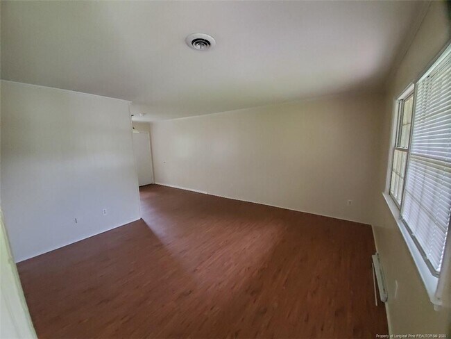 4112 S Dowfield Dr in Fayetteville, NC - Building Photo - Building Photo