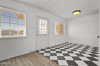 9109 Morelia Rd in El Paso, TX - Building Photo - Building Photo