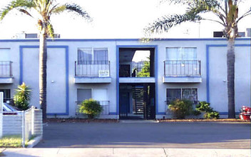 1187 E Madison Ave in El Cajon, CA - Building Photo - Building Photo