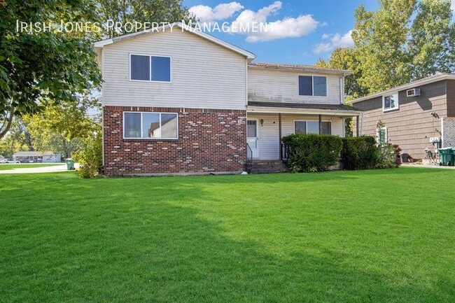 property at 5700 Glendale Dr