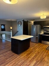 1018 N Benton Dr in Sauk Rapids, MN - Building Photo - Building Photo