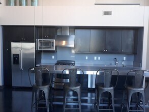 936 E Santa Ana Blvd in Santa Ana, CA - Building Photo - Building Photo