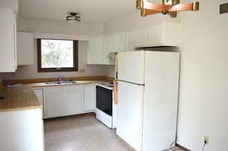 2646 Osmundsen Rd in Fitchburg, WI - Building Photo - Building Photo
