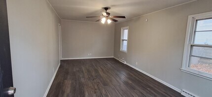 1211 S 24th St in St. Joseph, MO - Building Photo - Building Photo