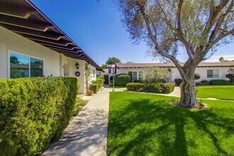16577 Caminito Vecinos in San Diego, CA - Foto de edificio - Building Photo