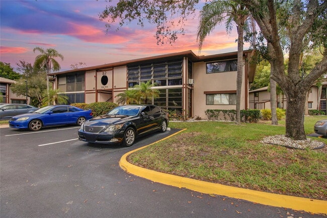 property at 9926 S Belfort Cir