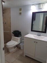 665 NE 195th St in Miami, FL - Building Photo - Building Photo