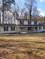 2870 Horseshoe Bend Rd SW in Marietta, GA - Building Photo