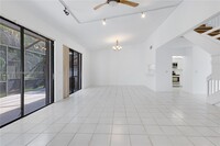 10107 NW 52nd Terrace in Doral, FL - Building Photo - Building Photo