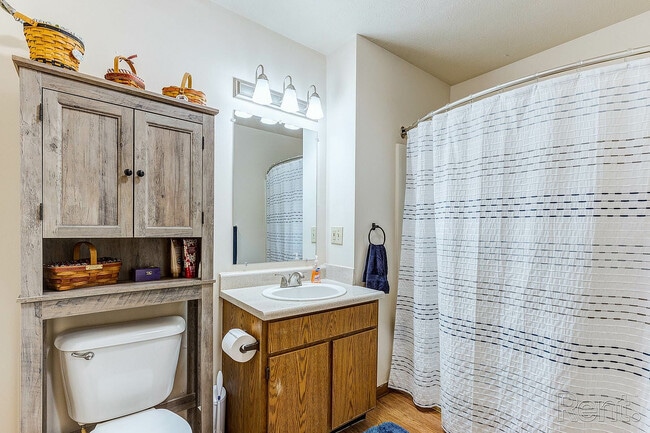 Amberwood Place in Kokomo, IN - Foto de edificio - Building Photo