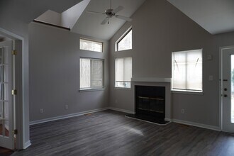136 Heather Croft in Egg Harbor Township, NJ - Building Photo - Building Photo