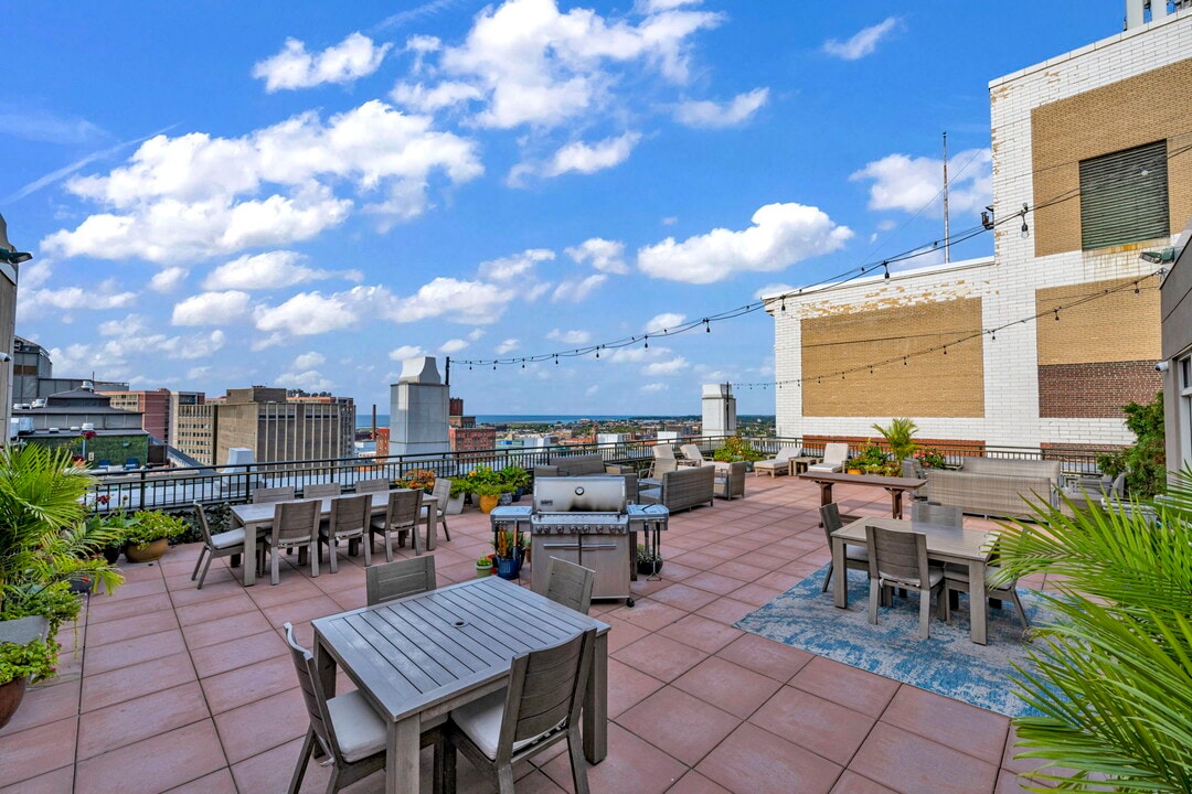 The Athlon in Cleveland, OH - Building Photo