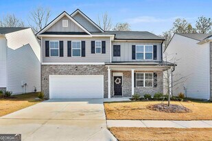 166 Woodbrook Trl in Newnan, GA - Building Photo