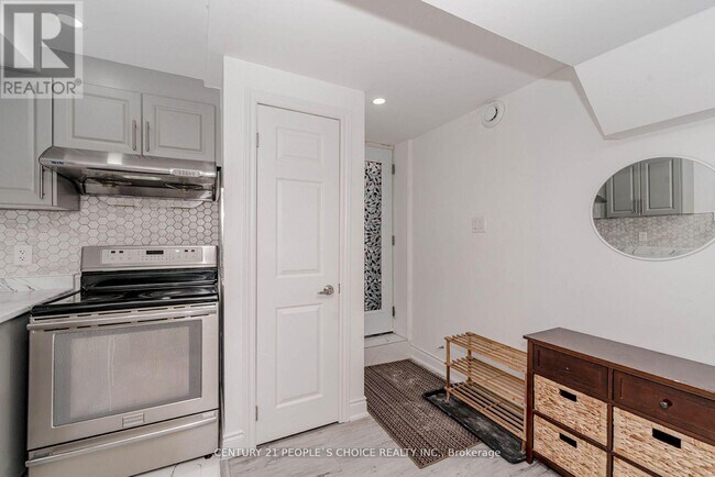 29 Jessop Dr in Brampton, ON - Building Photo - Building Photo